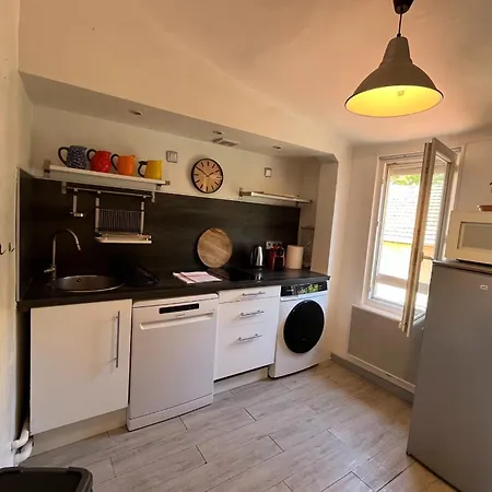 Charming 3 Of 50 M2 Located In